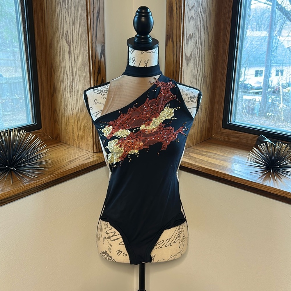 Five Dance Costume Black, Rust, Yellow & Tan Size Medium Child